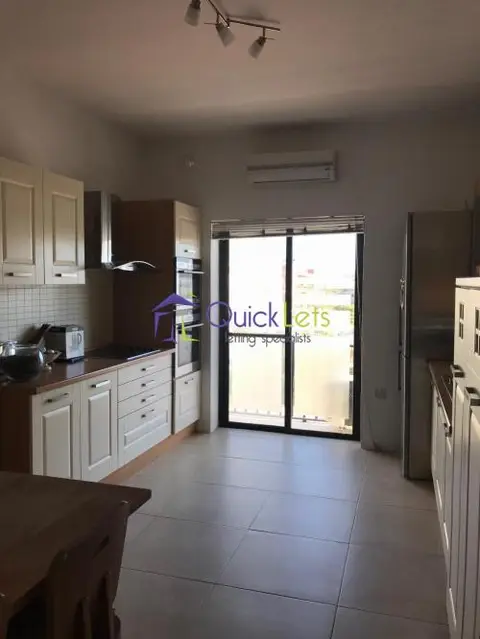 3 bedroom Maisonette to rent in Swieqi