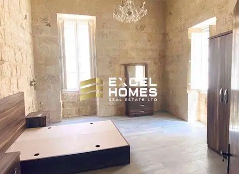 5 Bedroom Town House To Rent in Vittoriosa (Birgu)