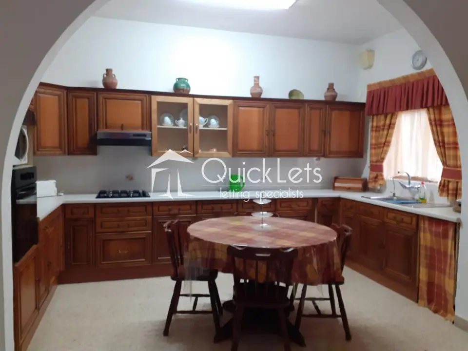 3 bedroom Terraced House to rent in Ghaxaq