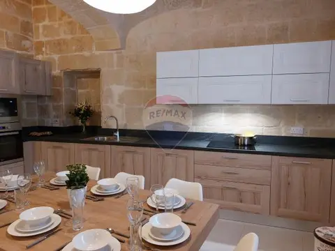 3 bedroom House of Character to rent in Zabbar