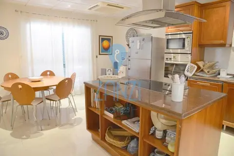 6 bedroom Detached Villa for sale in Mellieha