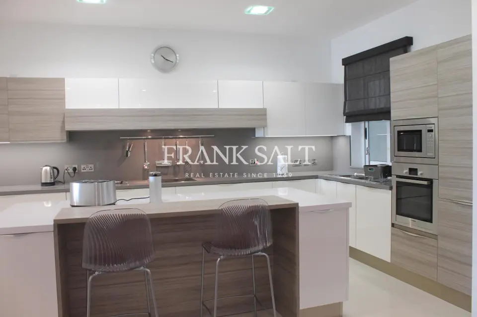 3 bedroom Apartment to rent in Ta' Xbiex