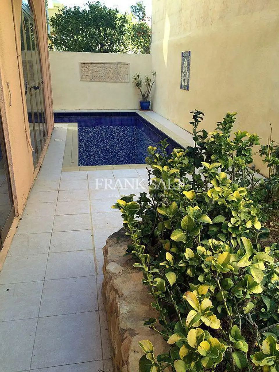 Swieqi, Villa