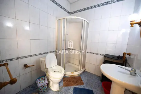 5 Bedroom Town House For Sale