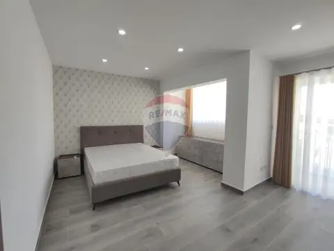 2 bedroom Penthouse to rent in Gzira
