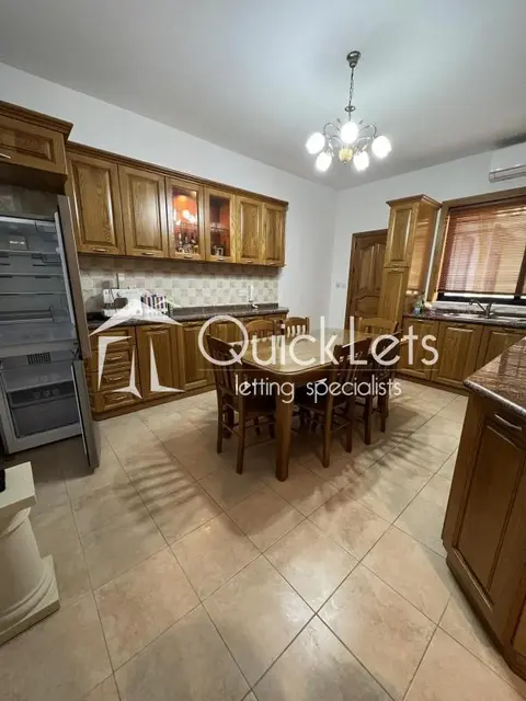 3 bedroom Apartment to rent in Marsaskala