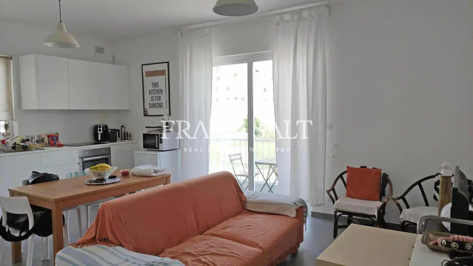 Gzira, Furnished Apartment