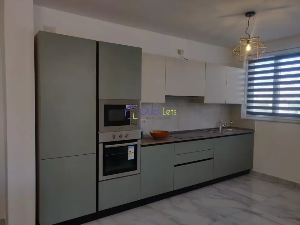 3 bedroom Maisonette to rent in Pembroke
