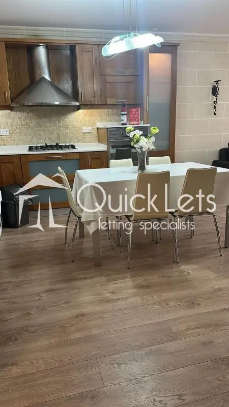 2 bedroom Apartment to rent in Bugibba