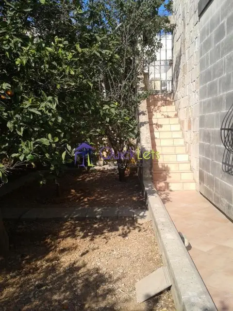 1 bedroom Maisonette to rent in Iklin