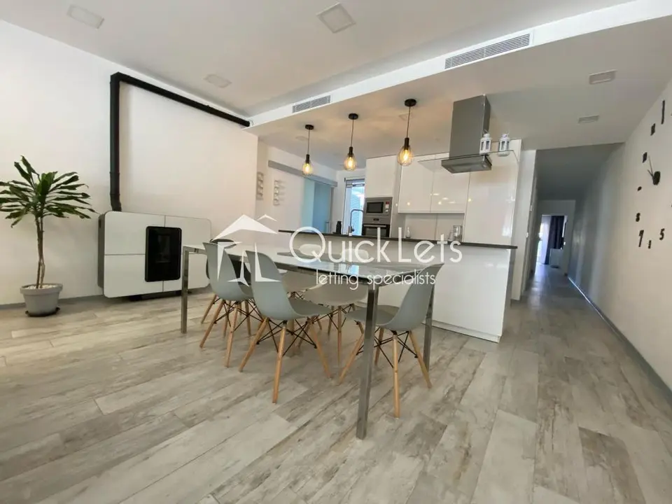 2 bedroom Maisonette to rent in Swieqi