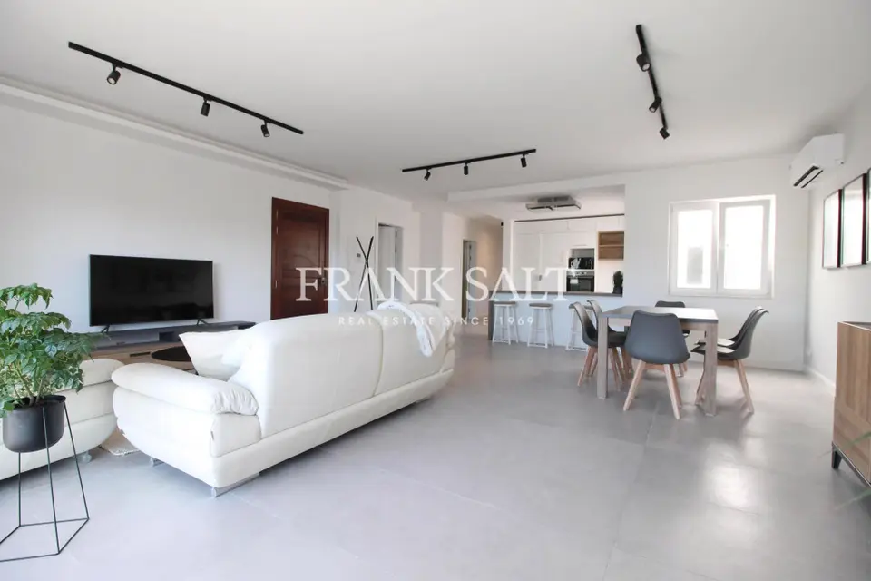Bahar ic-Caghaq, Apartment