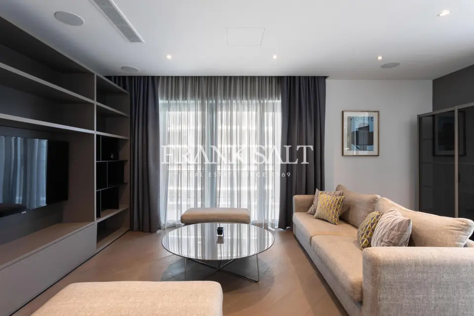 Pendergardens, Duplex Apartment