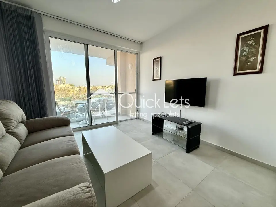2 bedroom Maisonette to rent in Pembroke