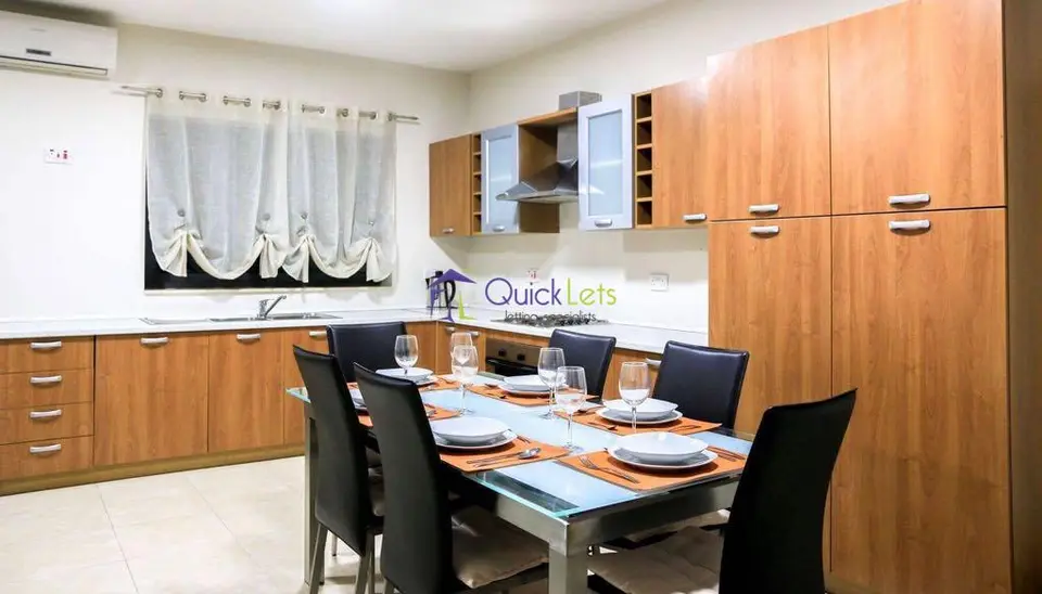 2 bedroom Apartment to rent in Gzira