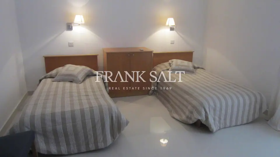Sliema, Furnished Duplex Penthouse