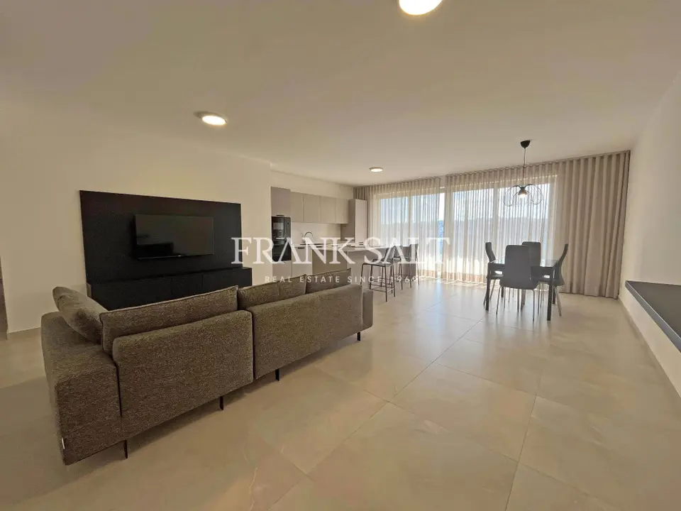 Swieqi, Furnished Apartment