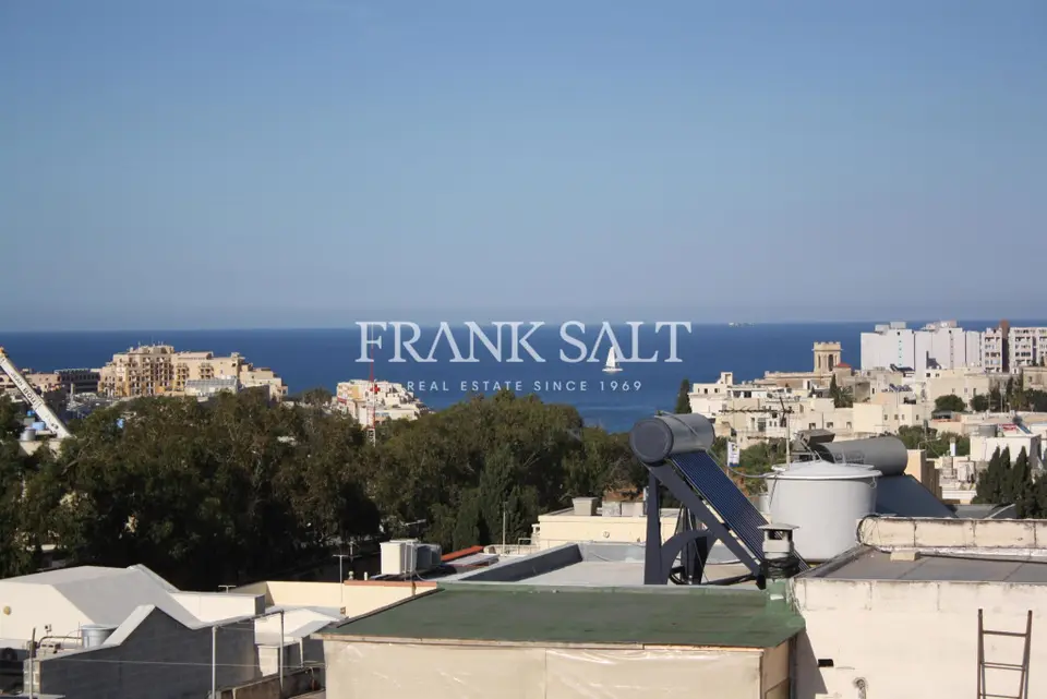 Swieqi, Furnished Penthouse