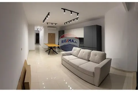 2 Bedroom Apartment To Rent in Gzira