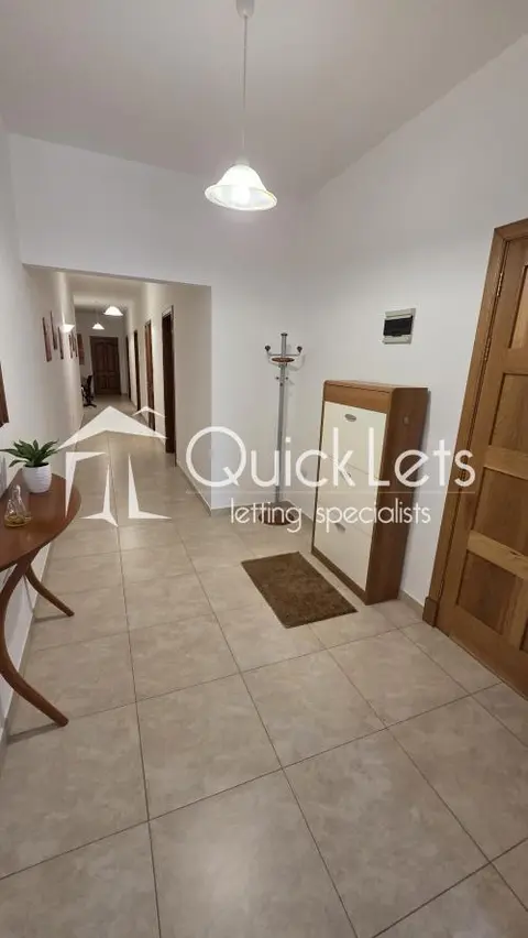 3 bedroom Apartment to rent in Marsaskala