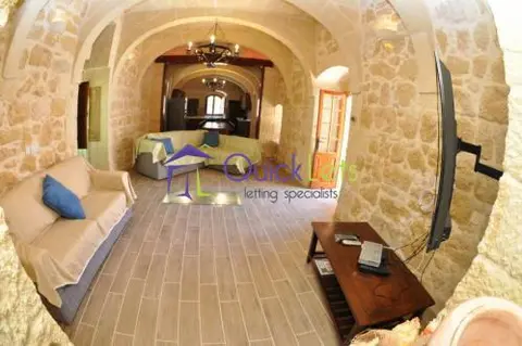4 bedroom Farmhouse to rent in Gozo - Zebbug