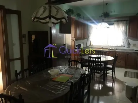 5 bedroom Terraced House to rent in Mosta