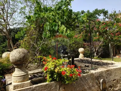 5 bedroom Palazzo to rent in Zejtun