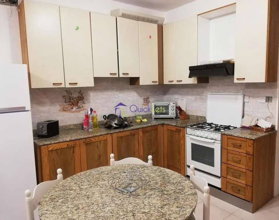 2 bedroom Apartment to rent in Marsaskala