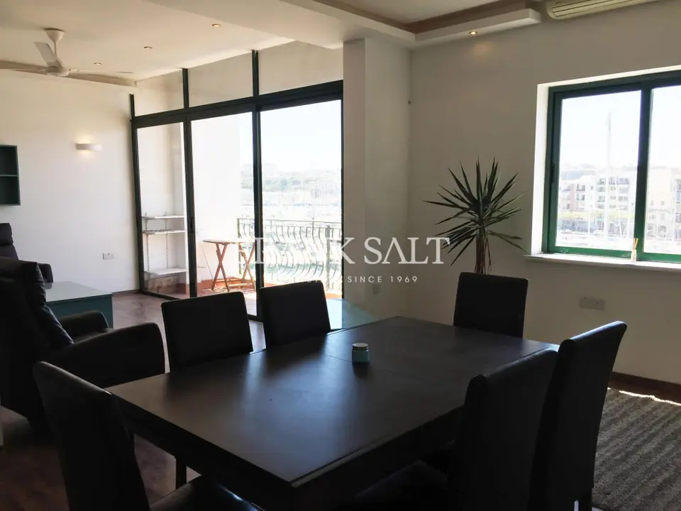 3 bedroom Apartment to rent in Ta' Xbiex
