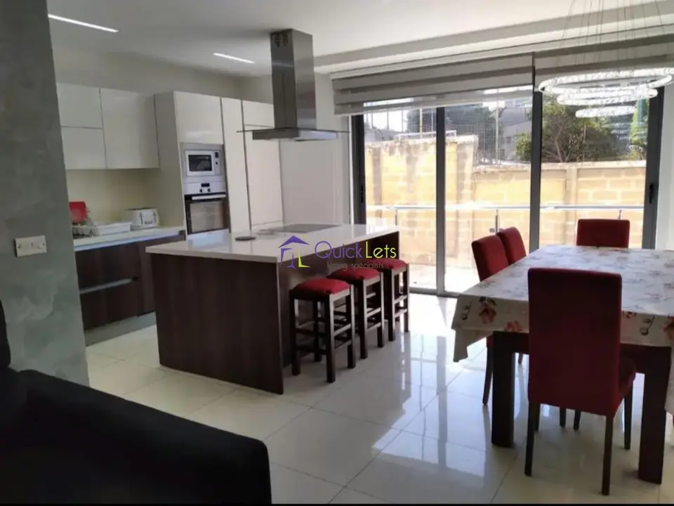 3 bedroom Apartment to rent in Pieta