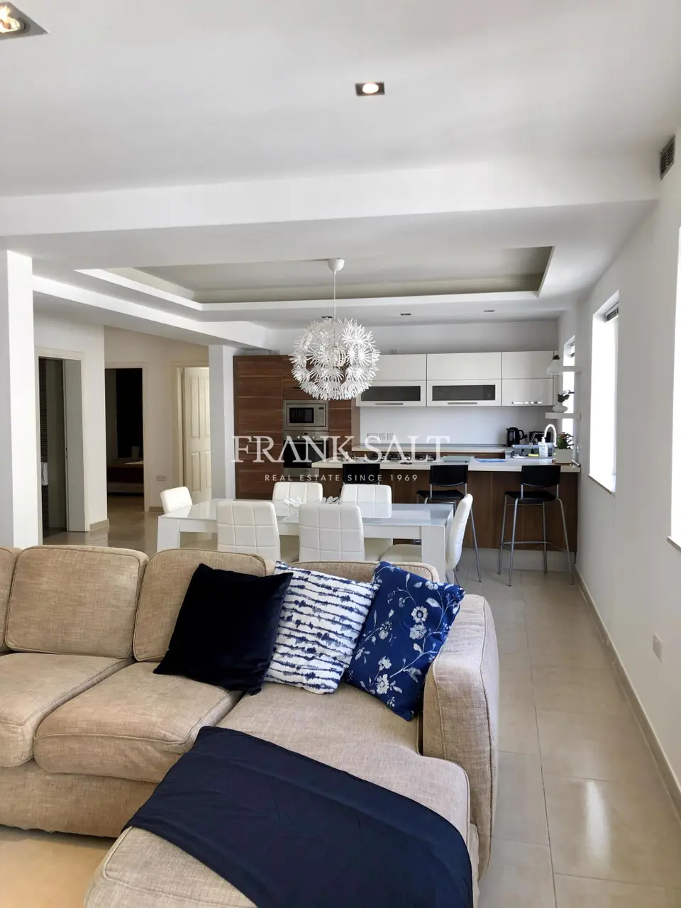 2 bedroom Apartment to rent in Ta' Xbiex