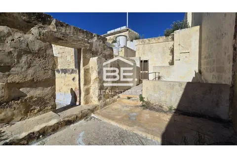 10 Bedroom House of Character For Sale in Rabat