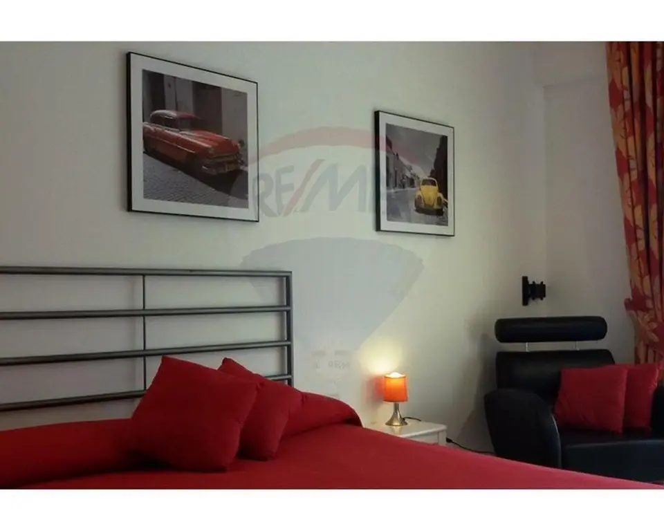 1 bedroom Studio Flat to rent in St Julian's