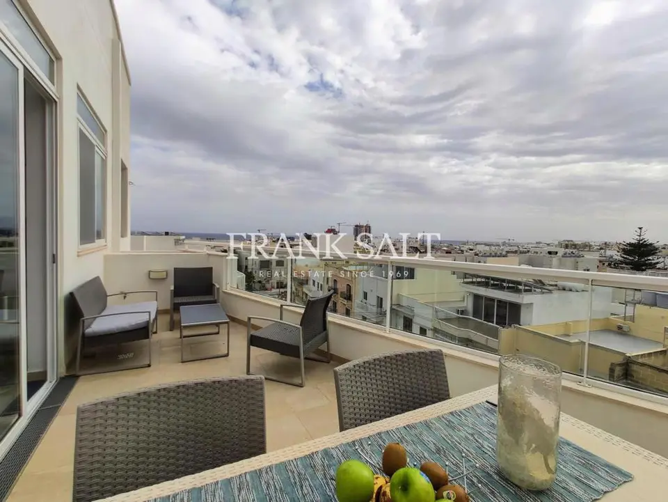 Swieqi, Furnished Penthouse