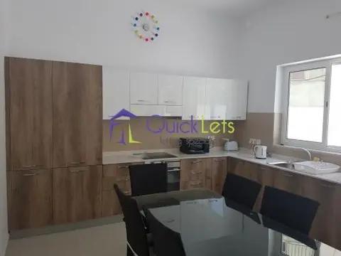 4 bedroom Maisonette to rent in Msida
