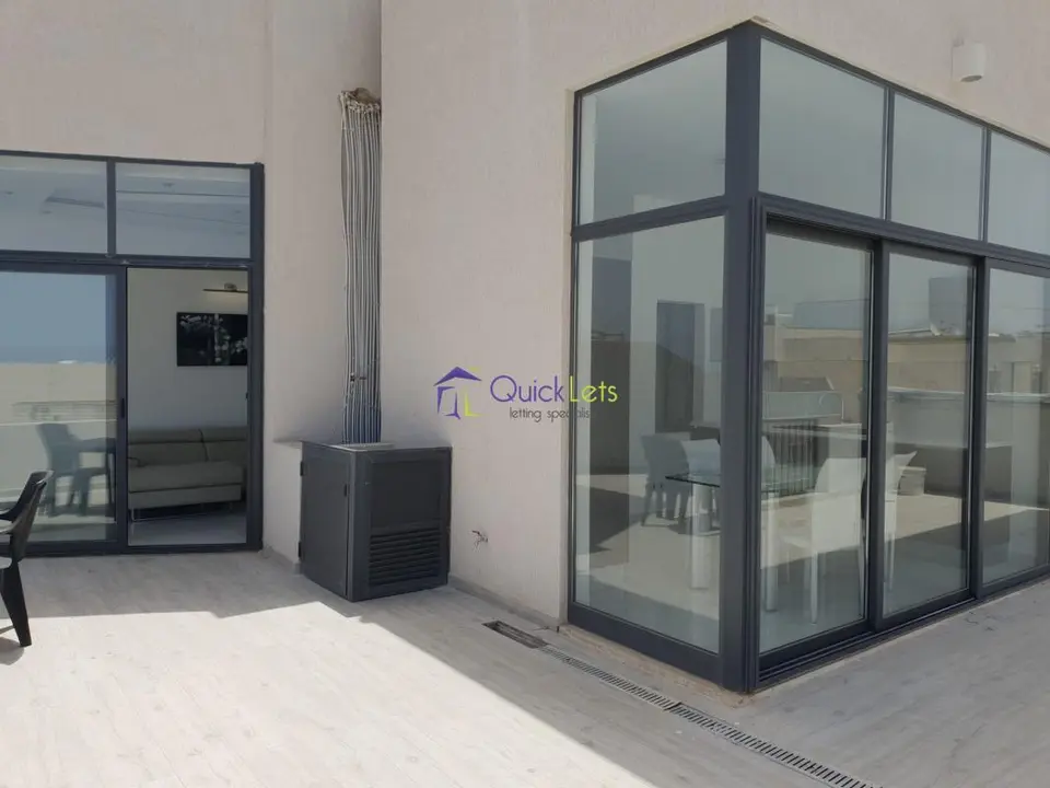 2 bedroom Penthouse to rent in Msida
