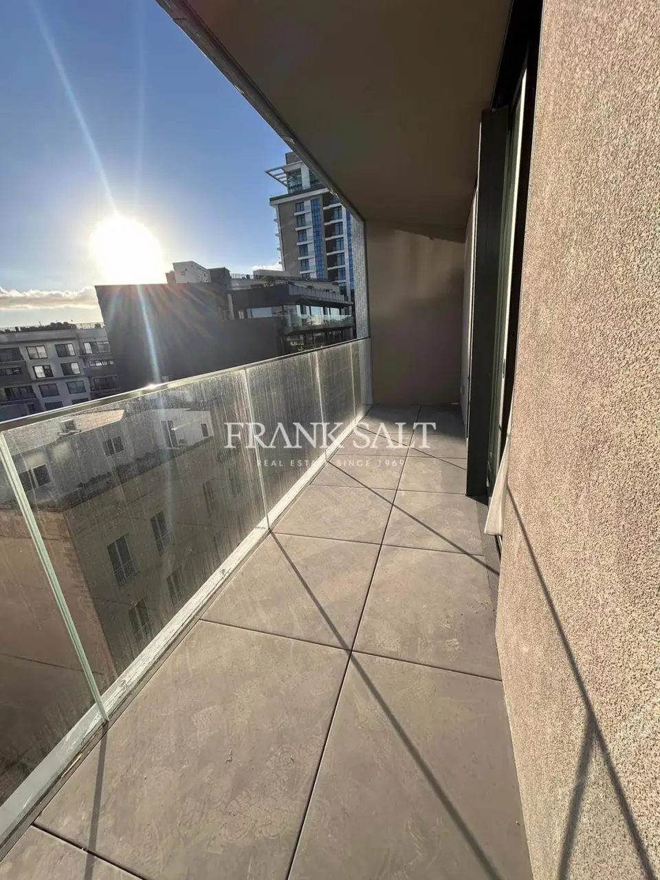 St Julians, Apartment