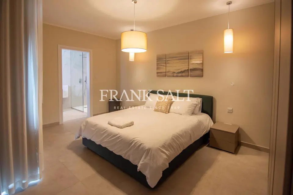 Swieqi, Furnished Penthouse