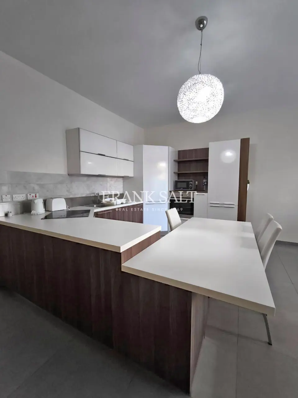 Tal-Ibrag, Apartment