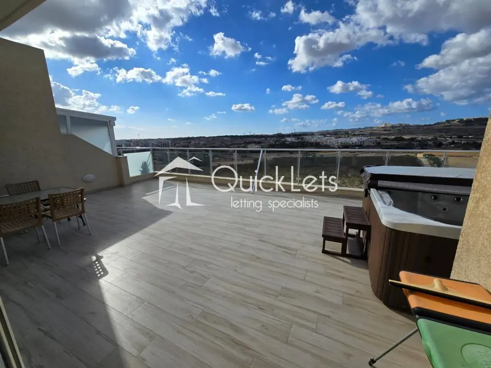 3 bedroom Penthouse to rent in Mosta