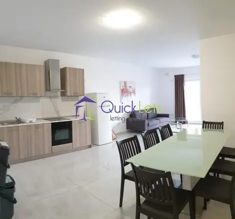 4 bedroom Apartment to rent in Marsaskala
