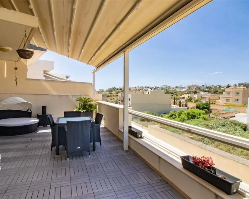 2 bedroom Penthouse to rent in Ta' l-Ibragg