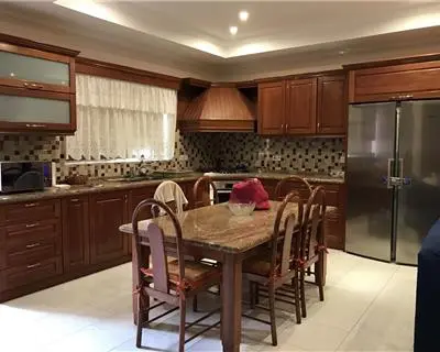 4 bedroom Terraced House to rent in Qrendi