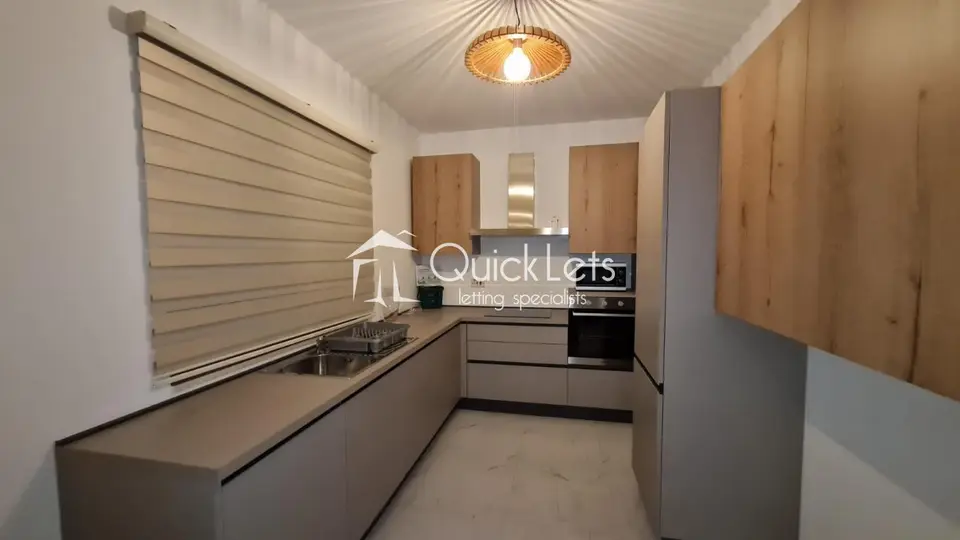 2 bedroom Penthouse to rent in Swieqi