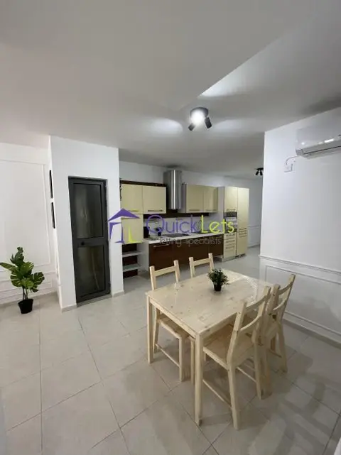 3 bedroom Maisonette to rent in Swieqi