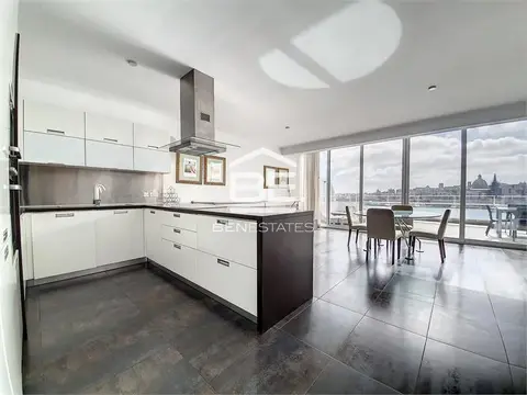 2 bedroom Penthouse to rent in Sliema