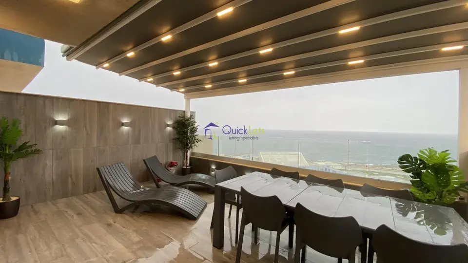 2 bedroom Penthouse to rent in Marsaskala