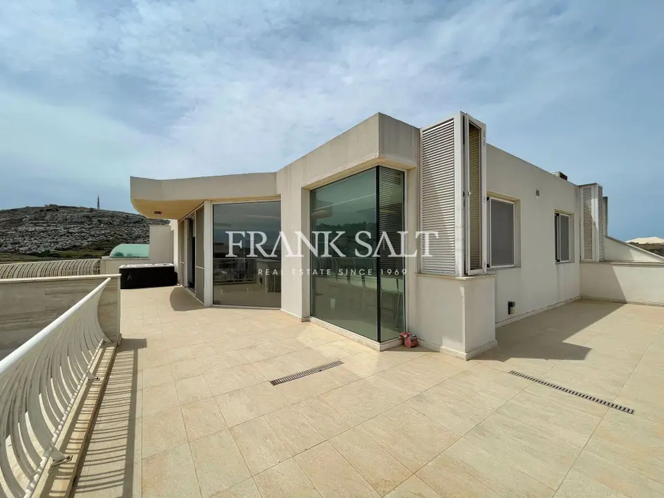 Bahar ic-Caghaq, Furnished Penthouse