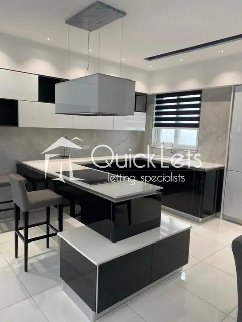 3 bedroom Penthouse to rent in St. Julians