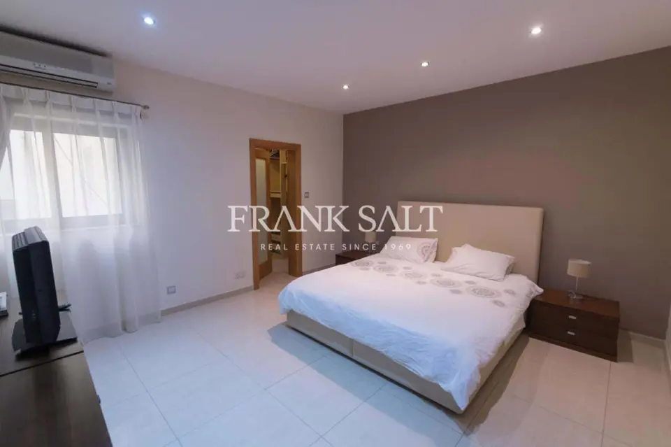 Sliema, Apartment